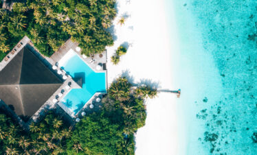 Adaaran Select Meedhupparu Premium All Inclusive – Swimming Pool